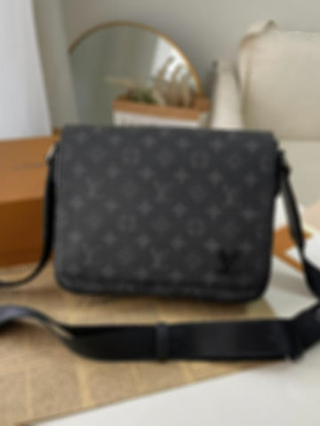 District Messenger bag