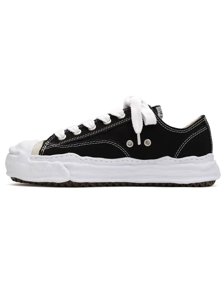 "Hank" Casual Low-Top Sneaker