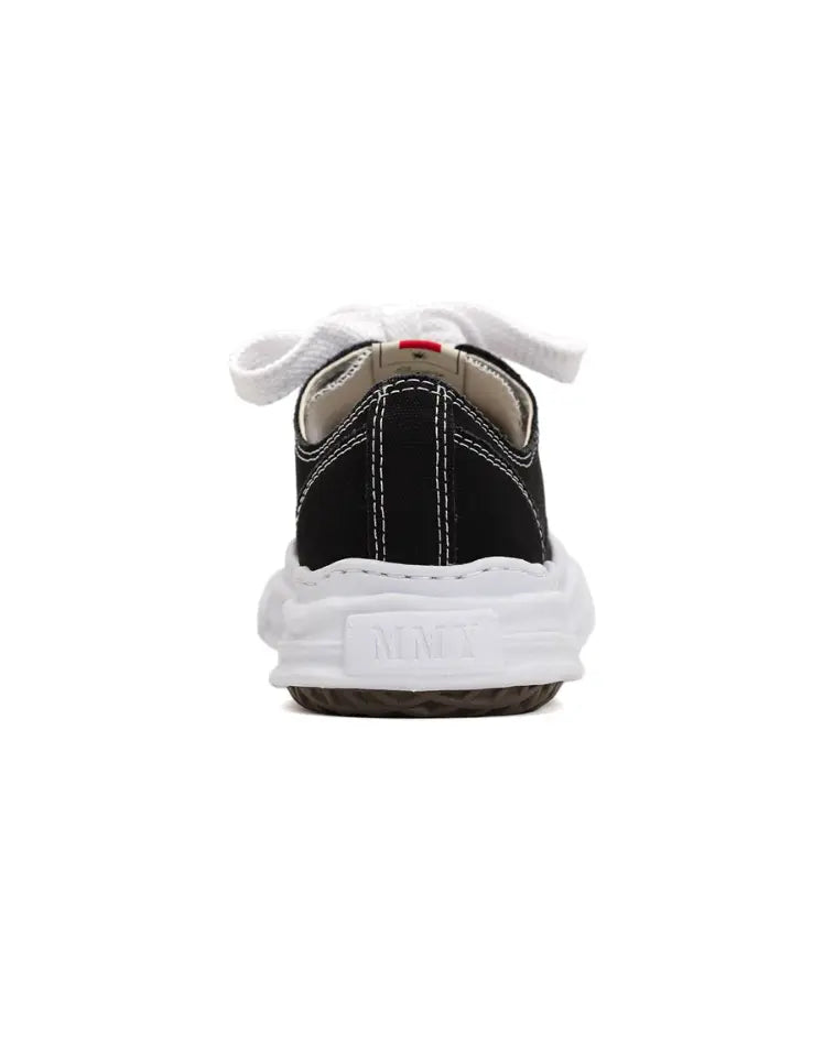 "Hank" Casual Low-Top Sneaker