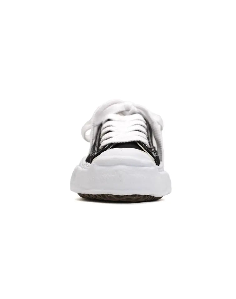 "Hank" Casual Low-Top Sneaker